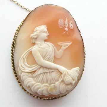 Victorian Butterfly Cameo Cupid & Psyche Rare Scene High Carat Gold Mount Signed